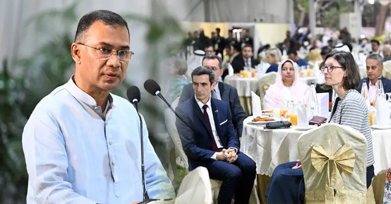 কূটনীতিকদের সম্মানে আয়োজিত ইফতার মাহফিলে বক্তব্য রাখছেন প্রধানমন্ত্রী